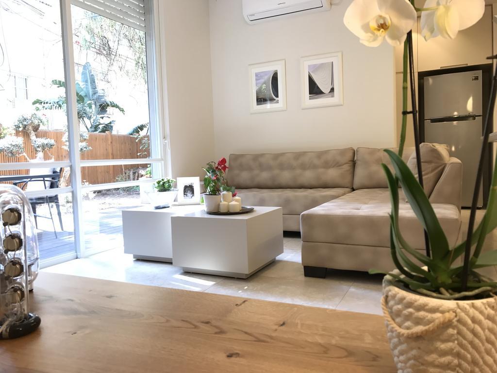 Luxurious By The Beach With Garden Apartamento Tel Aviv